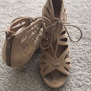 Gently Used Tan Lace up Heels